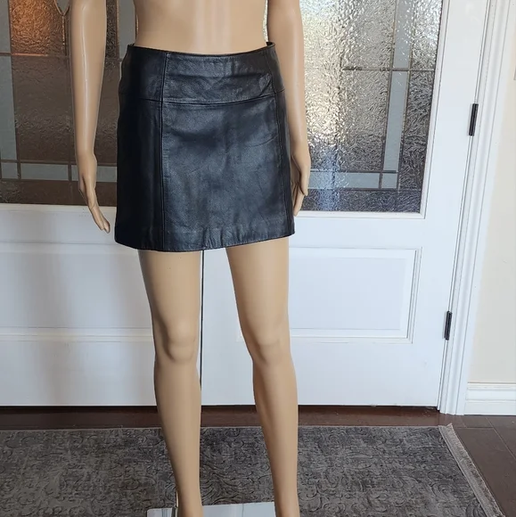 WILSONS BLACK LEATHER MINI SKIRT SZ 2 - Picture 10 of 12